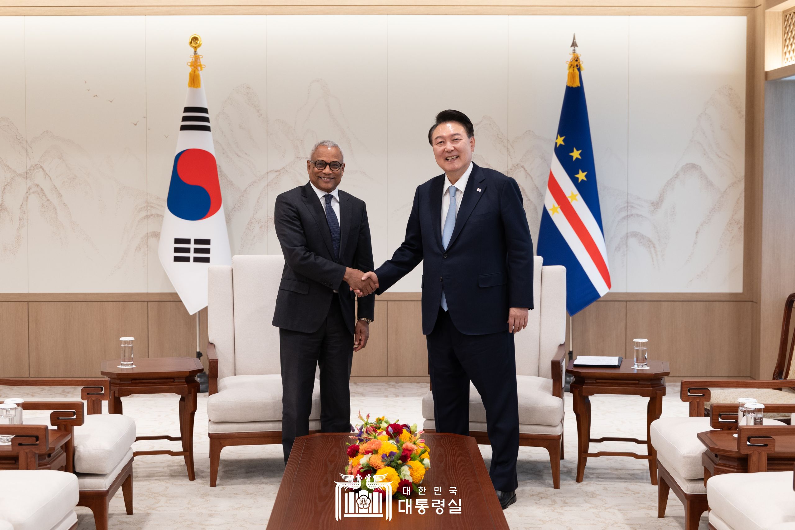 윤석열&nbsp;대통령, 한-아프리카 정상회의 계기 4개 아프리카 국가 정상들과 양자회담 개최(6.3 오후)