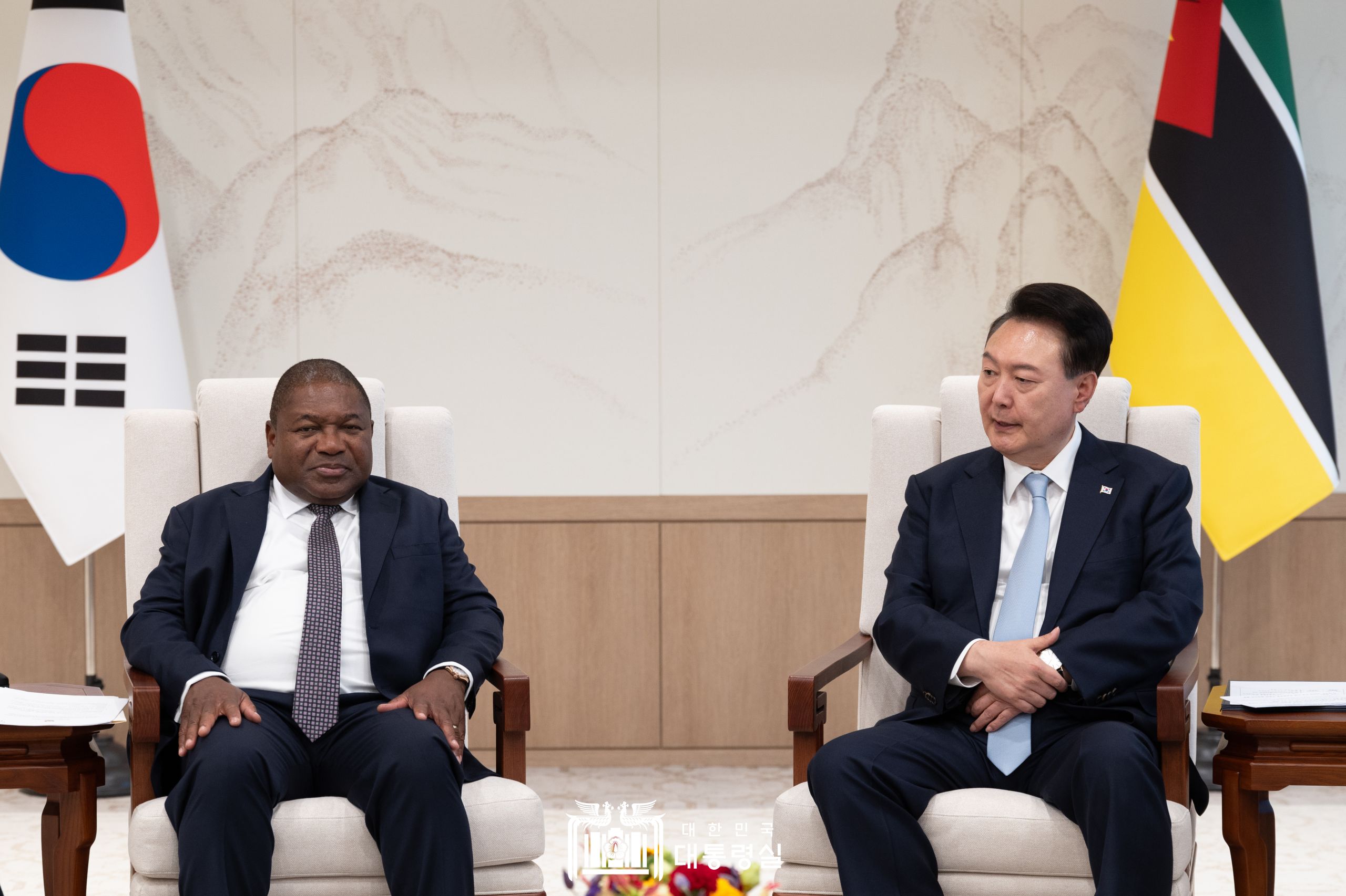 윤석열&nbsp;대통령, 한-아프리카 정상회의 계기 4개 아프리카 국가 정상들과 양자회담 개최(6.3 오후)