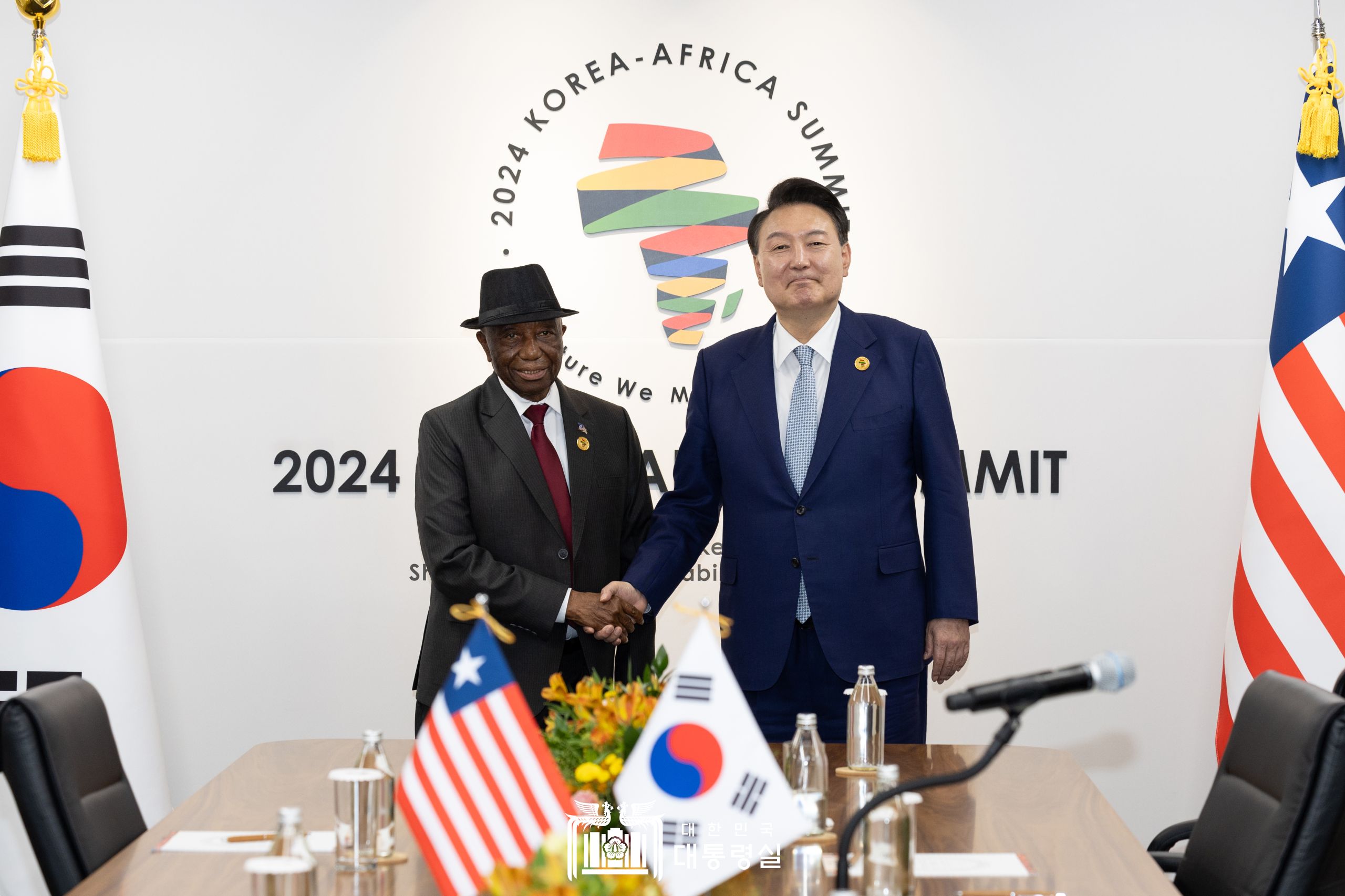 윤석열 대통령, 한-아프리카 정상회의 계기 4개 아프리카 국가 정상들과 양자회담 개최(6.4 오후)